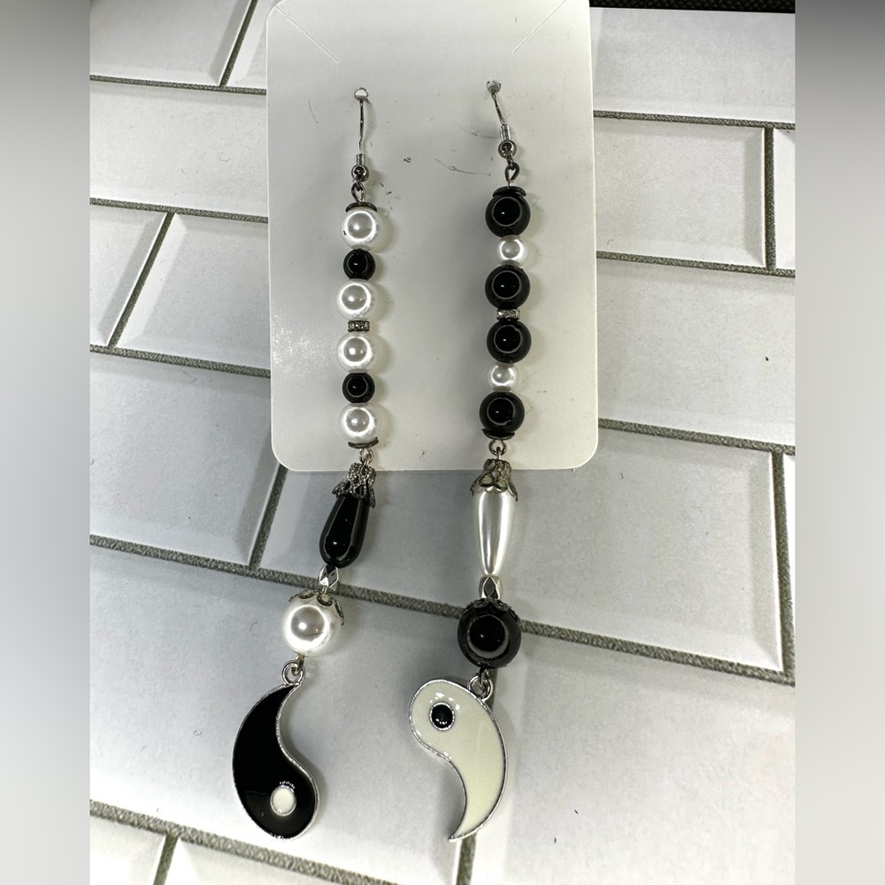 Black & White Pearl Yin Yang Gemstone Earrings